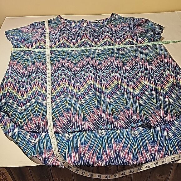 Multi colored pullover top by Cato size 22/24 - Picture 5 of 10
